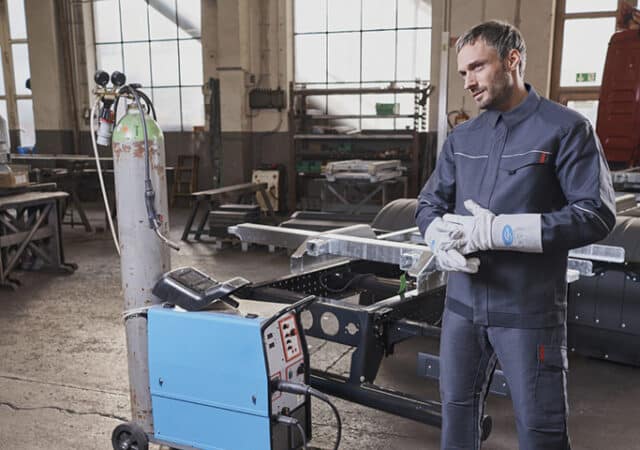 MEWA beschermt tegen hitte, straling en vonken 5
