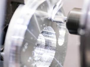 Koelemulsie houdt werkstukken en machines zuiver 44