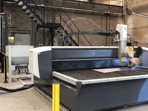 Zuiver snijoppervlak zonder nabewerkingen dankzij 3D-waterjetsnijmachine 208