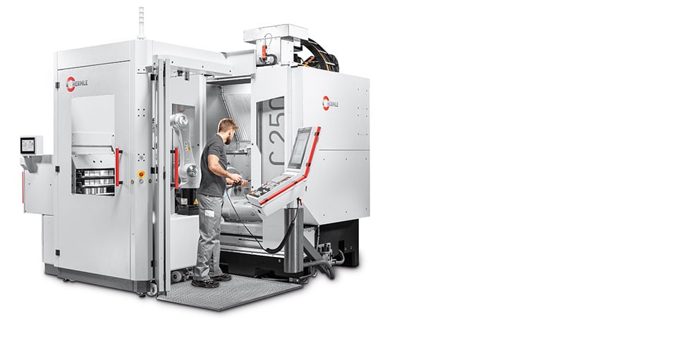 Compact robotsysteem kan nu aan vijf bewerkingscentra gekoppeld worden 1