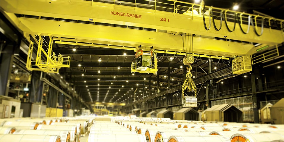 Operator driving new cabin in SMARTON.