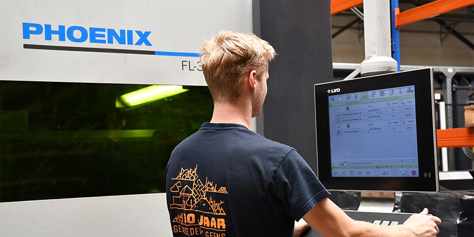 Nieuwe lasersnijmachine en plooibank zetten nieuwe standaard in productiviteit 1