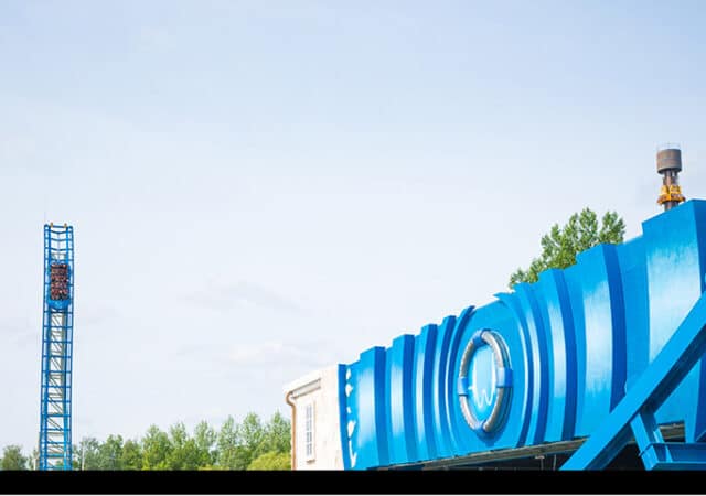 Vooruit, achteruit en in rondjes: igus zorgt voor plezier op achtbanen 4