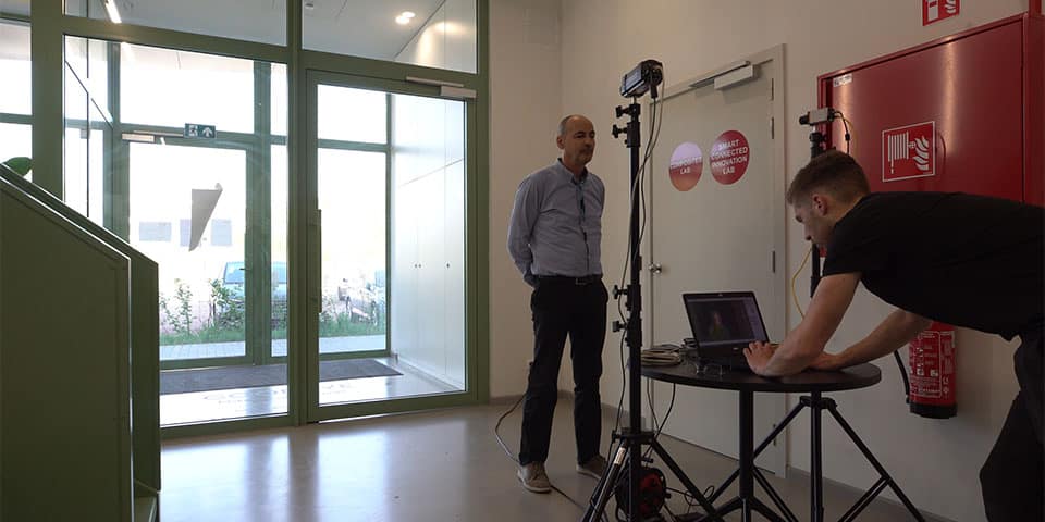 project-1-infraroodcameras-meten-temperatuur-bij-ingang-kopieren