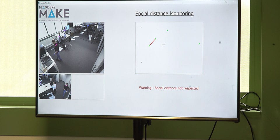 project-3-alarm-weerklinkt-wanneer-social-distancing-niet-gerespecteerd-wordt-kopieren