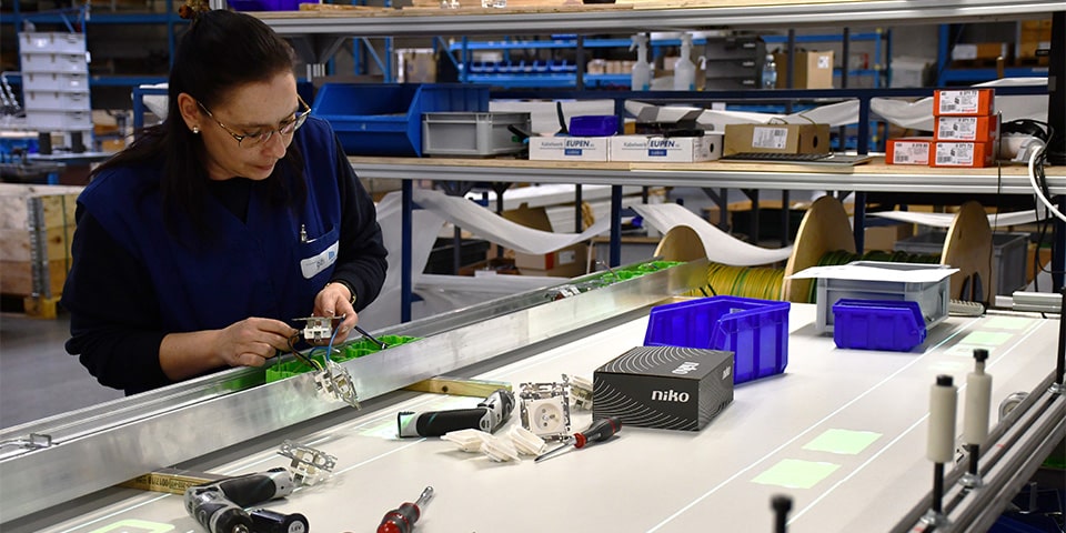 Maatwerkbedrijf rekent op zaagmachines die niet stuk te krijgen zijn