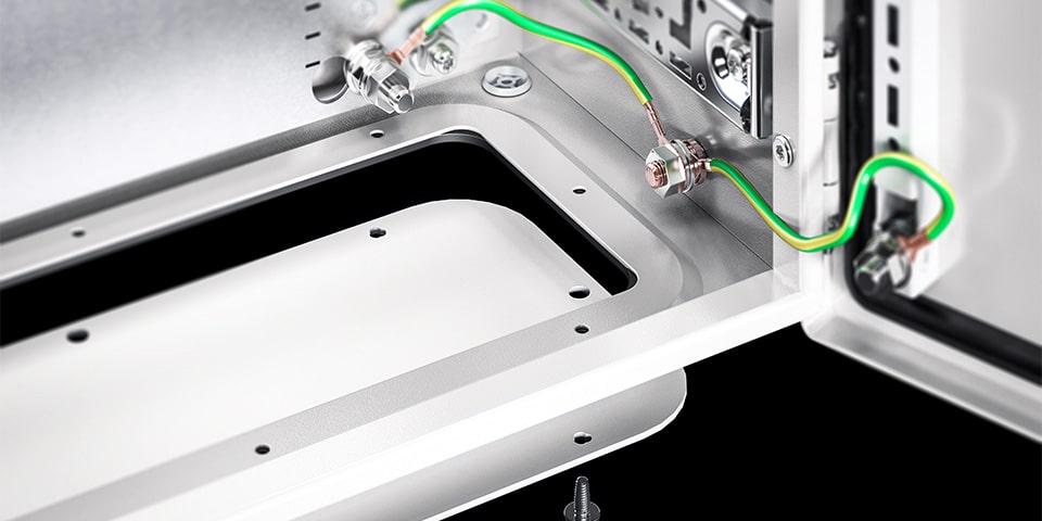 Nieuwe compacte schakelkasten besparen tot 30% ruimte en tijd