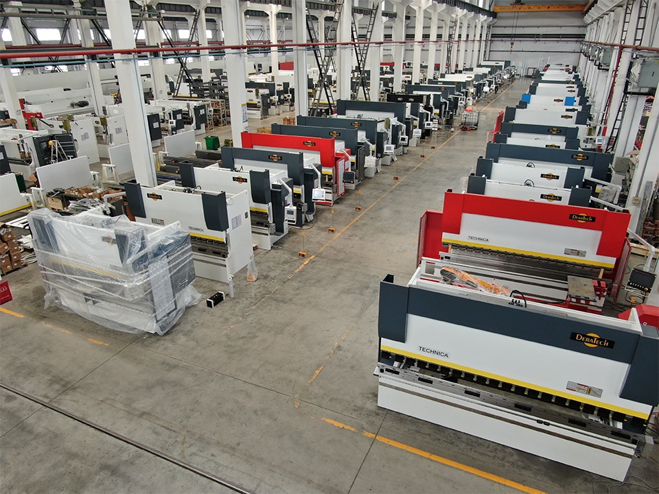 Nieuwe allround fiberlasersnijmachine en nieuwbouw voor specialist in plaatbewerkingsmachines 2