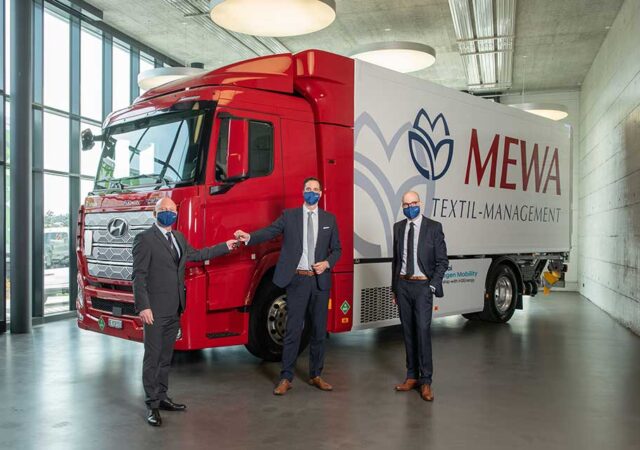 De eerste vrachtwagen op waterstof in de sector rijdt voor MEWA: Toekomst op vier wielen 4