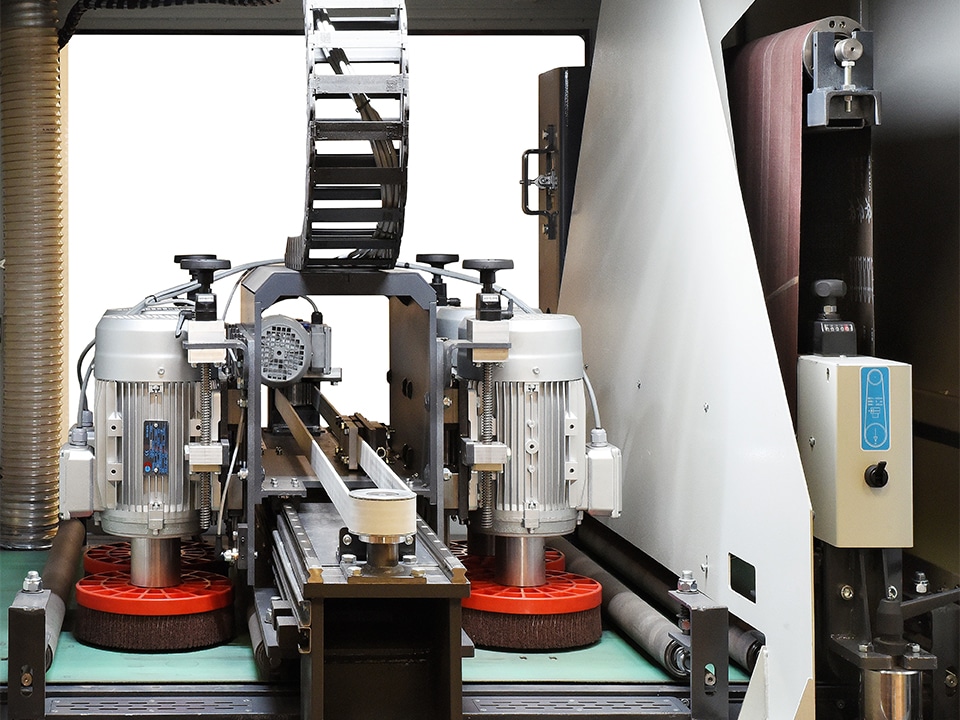 Ontbraammachines VG Machines bieden plaatverwerkers totaalpakket 4