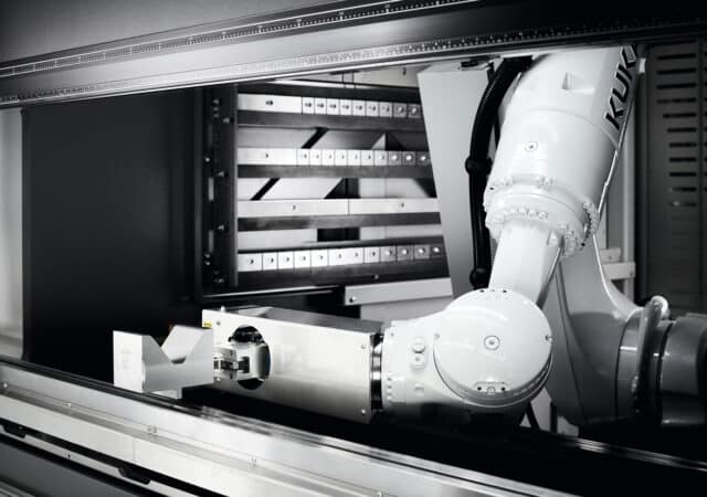 Automatische gereedschapswisselaar vermindert installatietijd en ontlast operatoren 4