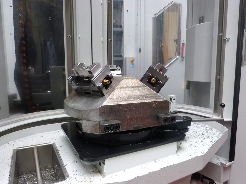 Snel en goed bewerkingscentra programmeren met behulp van een gepaste software 1