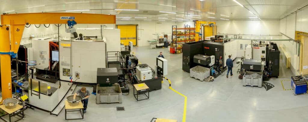 Precisiewerk van de bovenste plank 1