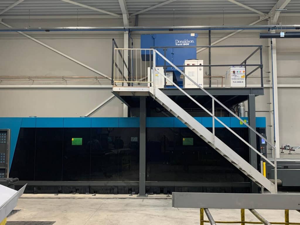 Bouwbedrijf Mathieu Gijbels investeert miljoen in uitbreiding eigen plooihal en machinepark 3