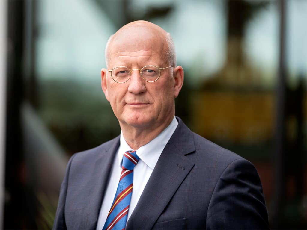 ASML-CEO Peter Wennink en FME-voorzitter Theo Henrar openen TechniShow 2