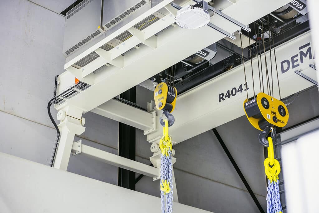 Fabrikant van architectonisch beton maakt gefundeerde keuze voor Belgische hijstoestellen