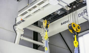 Fabrikant van architectonisch beton maakt gefundeerde keuze voor Belgische hijstoestellen 7