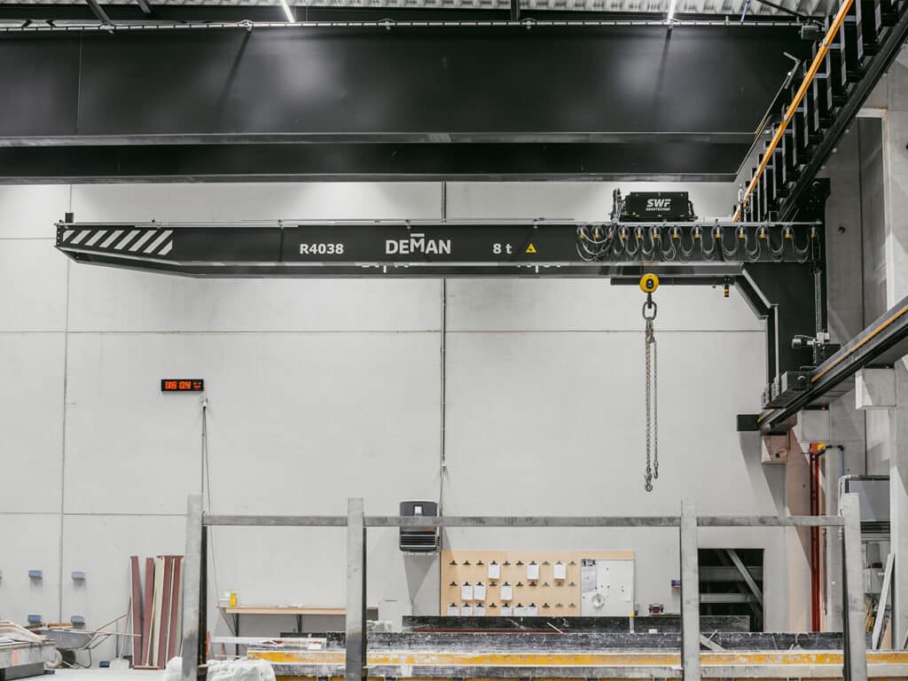 Fabrikant van architectonisch beton maakt gefundeerde keuze voor Belgische hijstoestellen 2