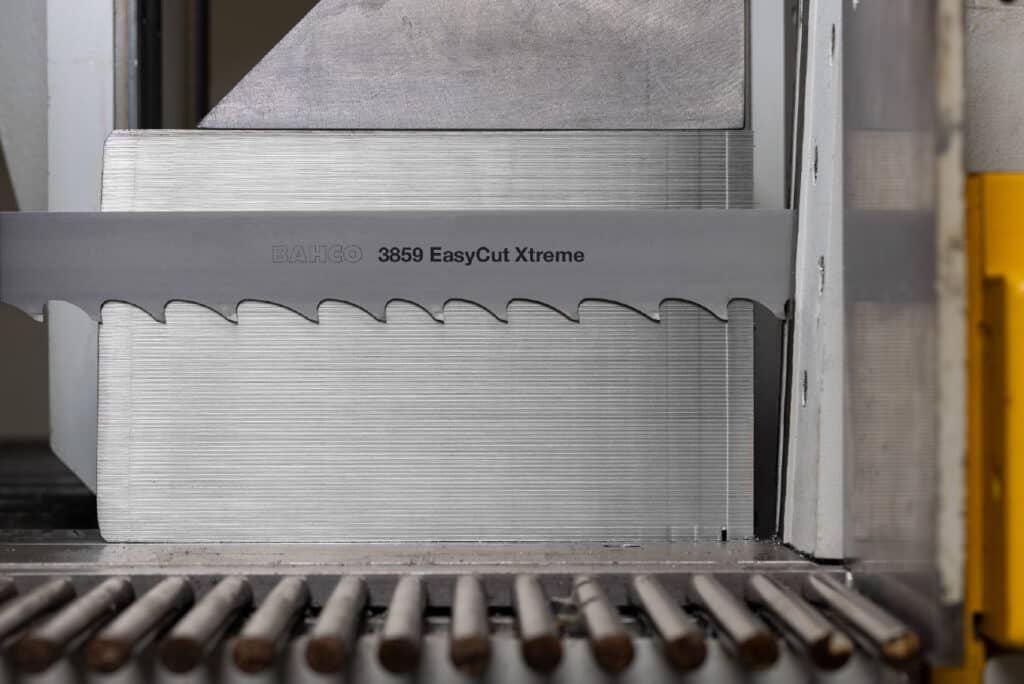 Eerste trimetalen bandzaag tilt bandzaagtechnologie naar hoger niveau 1