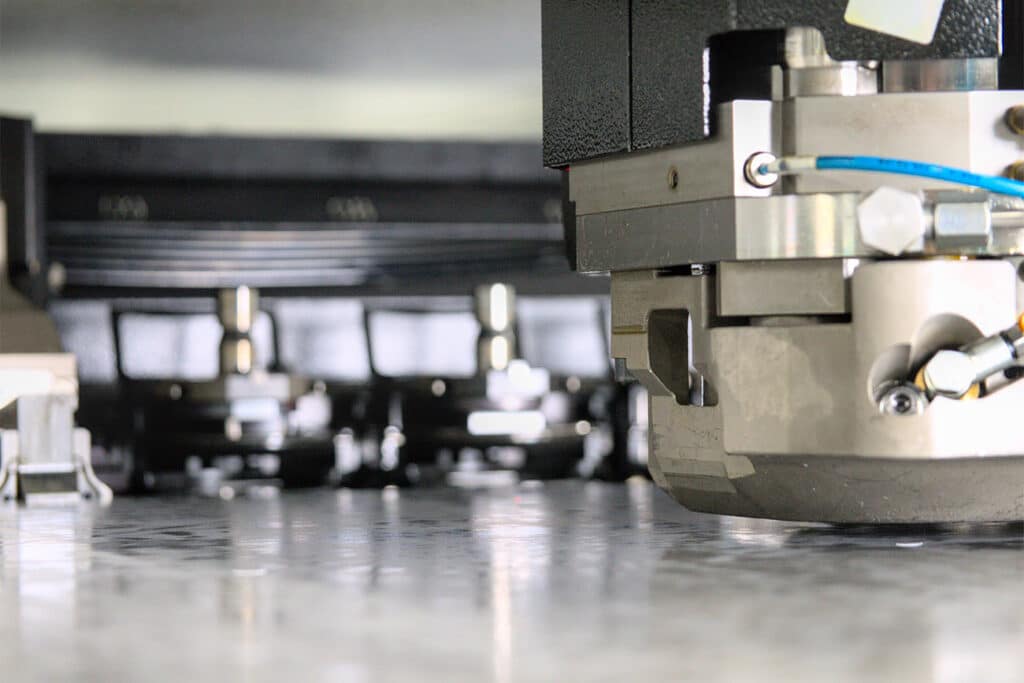 Moderne ponstechnologie voor eenvoudige en veelzijdige plaatbewerking 1