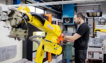 Onbemand laden en ontladen van freesmachine verhoogt efficiëntie en productiviteit 10