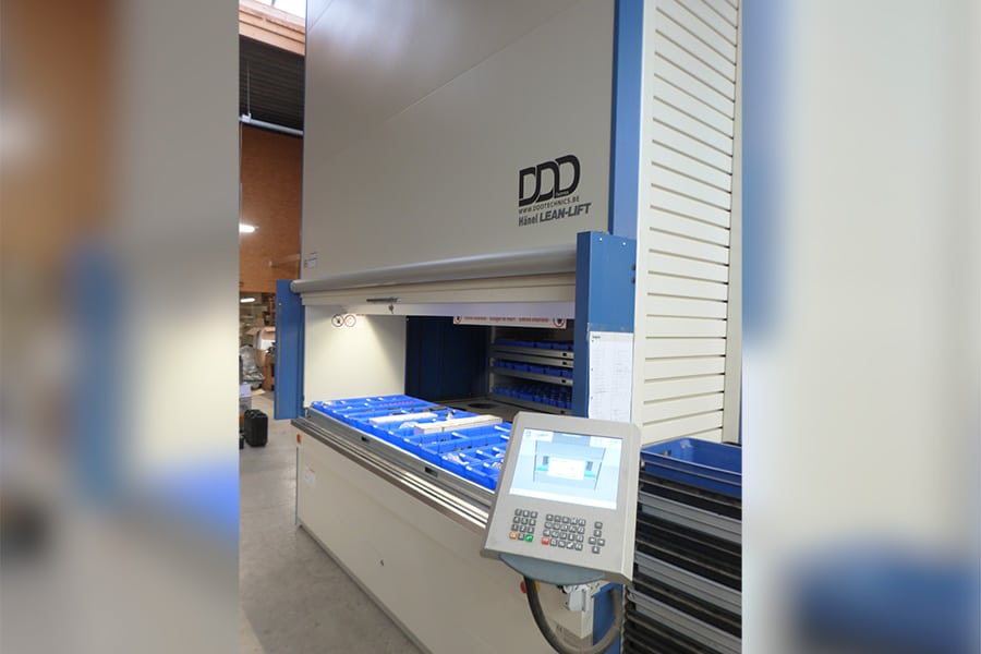 100 m² aan magazijnruimte samenbrengen in één magazijntoren van 9 m² 2