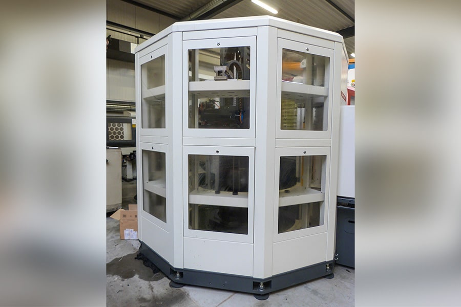 Freesmachine met automatisering maakt onbemande productie mogelijk 1