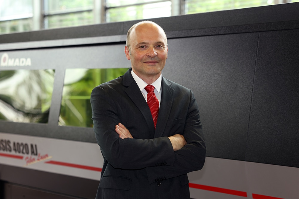 AMADA richt een nieuw bedrijf op om de serviceprestaties te verbeteren