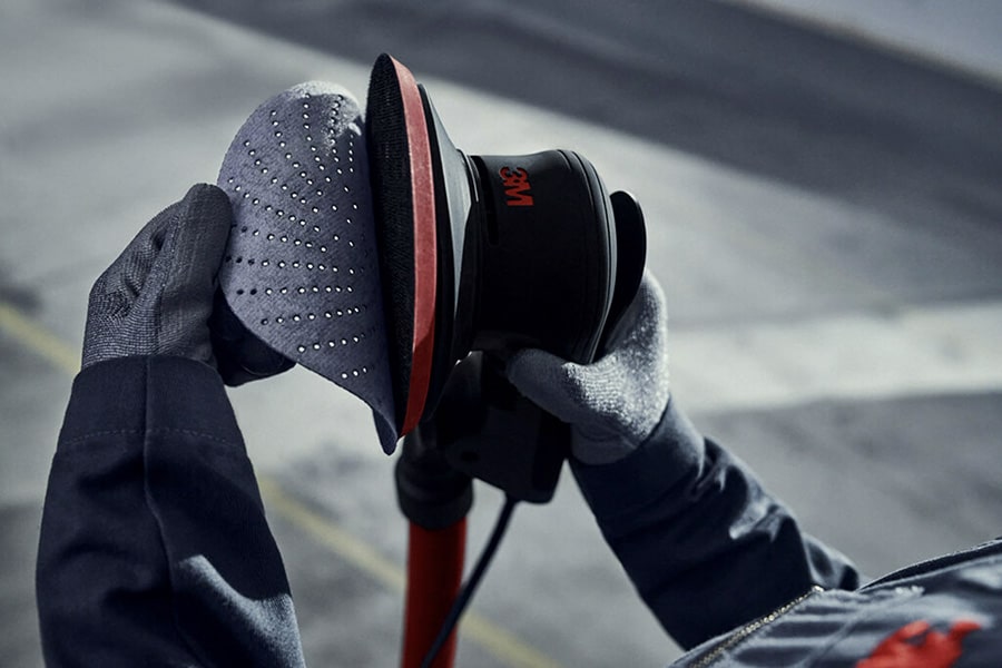 3M viert 10 jaar topkwaliteit met de 3M Xtract Cubitron II 775L Filmschijf 
