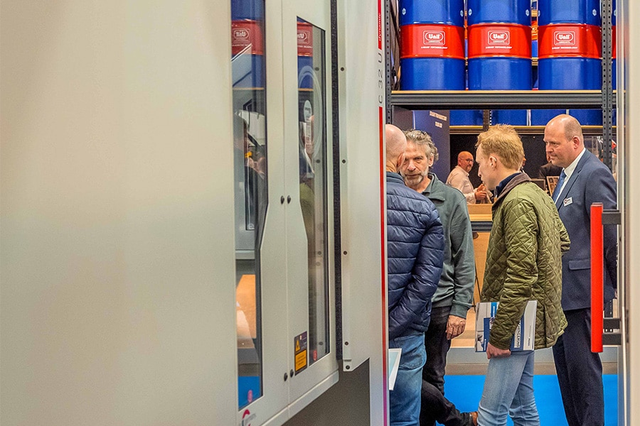 Een 12.500 m² grote maakfabriek 1