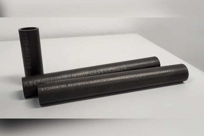 Onderdelen automatisch van gravering voorzien bij 247TailorSteel