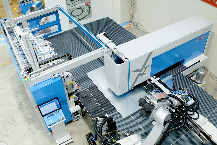 Machinebouwer laat klanten meegroeien in automatisering plaatwerkproductie  3