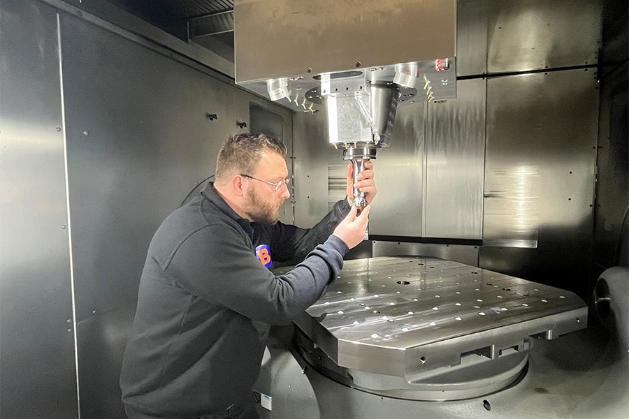 Hoogdynamisch bewerkingscentrum maakt grotere en complexere producten mogelijk 3