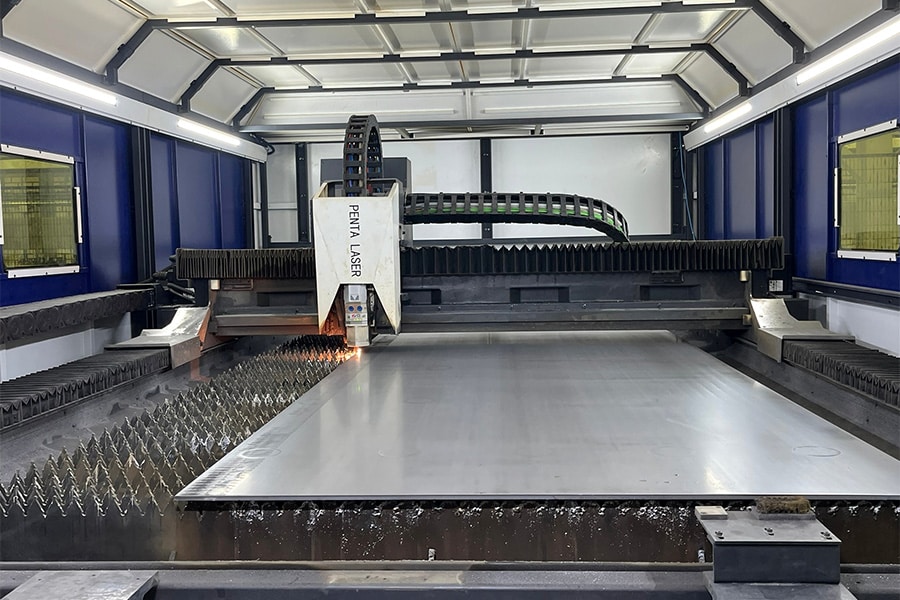 Lasersnijmachine met geïntegreerde automatiseringsoplossing zorgt voor optimale efficiency 1