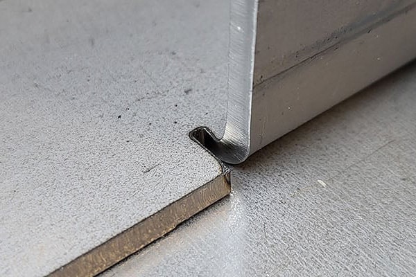 Voorkom afwijkingen in uw plooidelen met bend reliefs 8