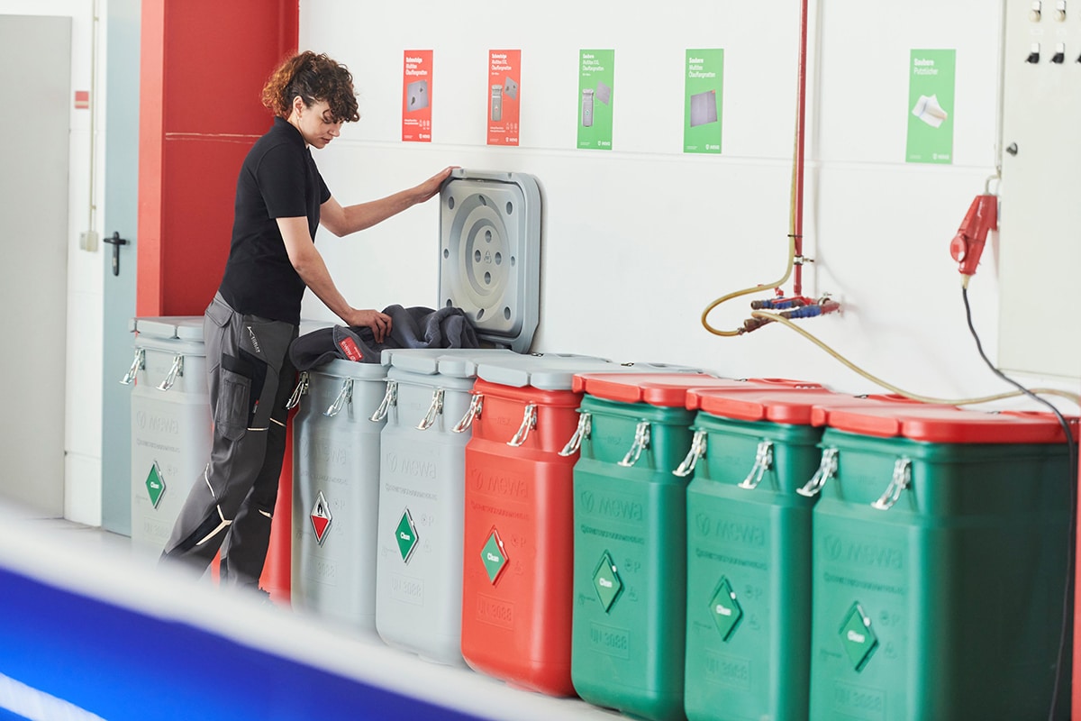 Duurzaamheid in de werkplaats: olieopvangmatten in een milieuvriendelijk en efficiënt meervoudig gebruikssysteem 3