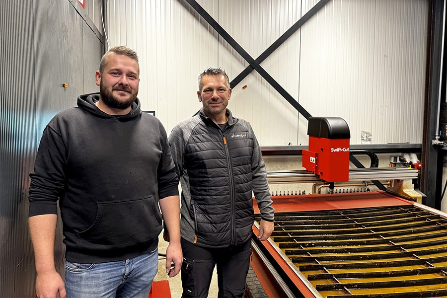 “Nu kunnen we producten snel en eenvoudig in eigen beheer maken” 10