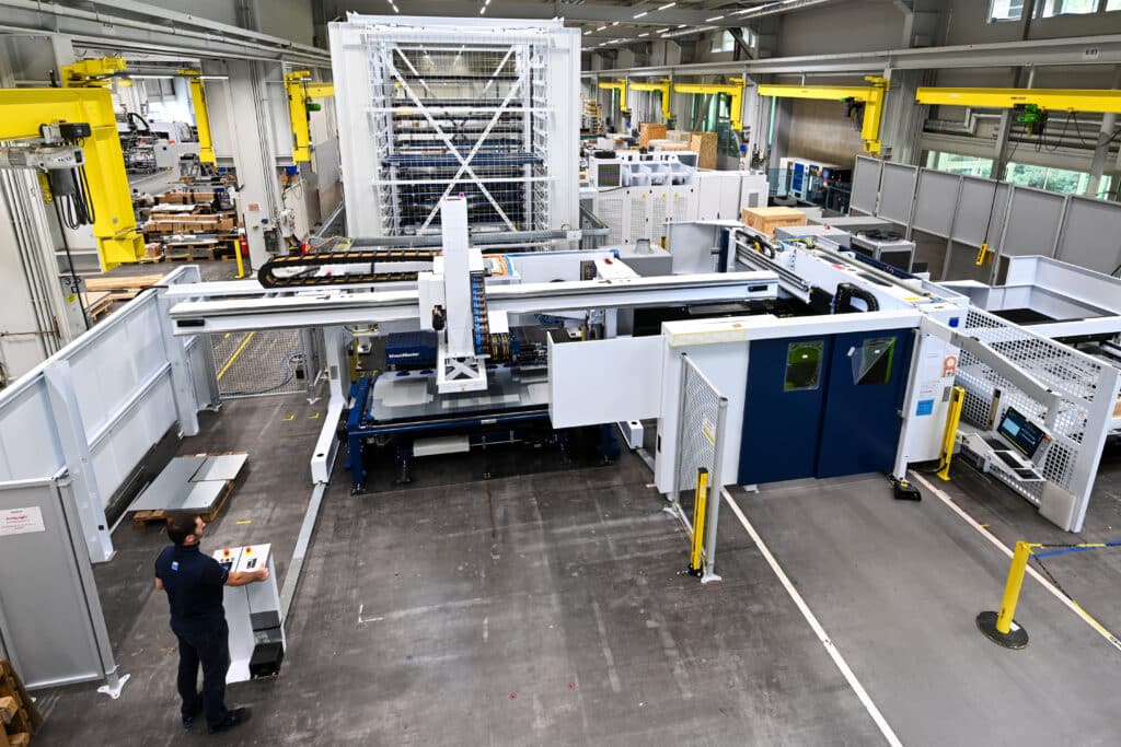 Nieuwe oplossing voor het koppelen van plaatbewerkingsmachines 2