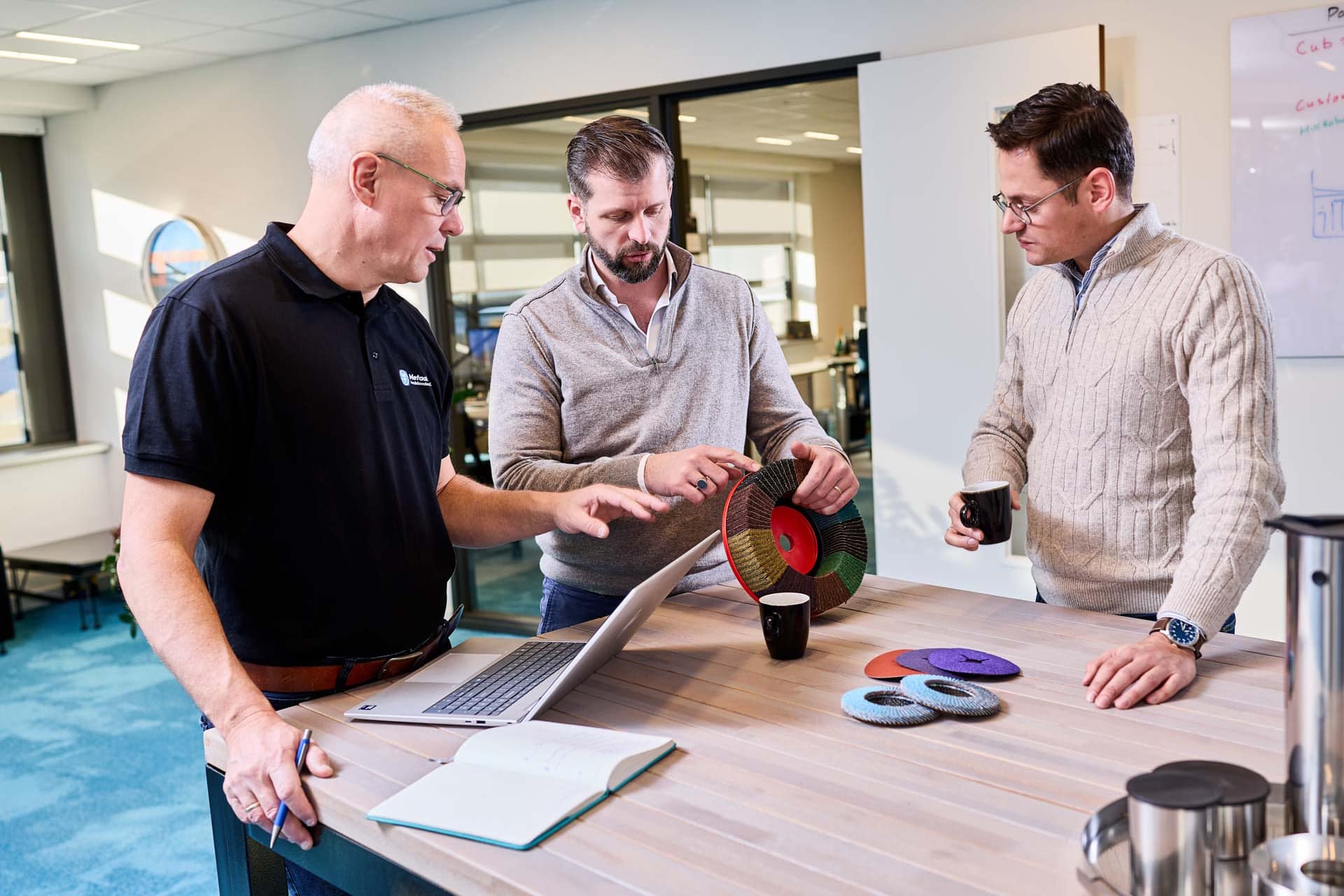 Volgend hoofdstuk voor Metaaltechniek: een nieuwe driekoppige directie! 1