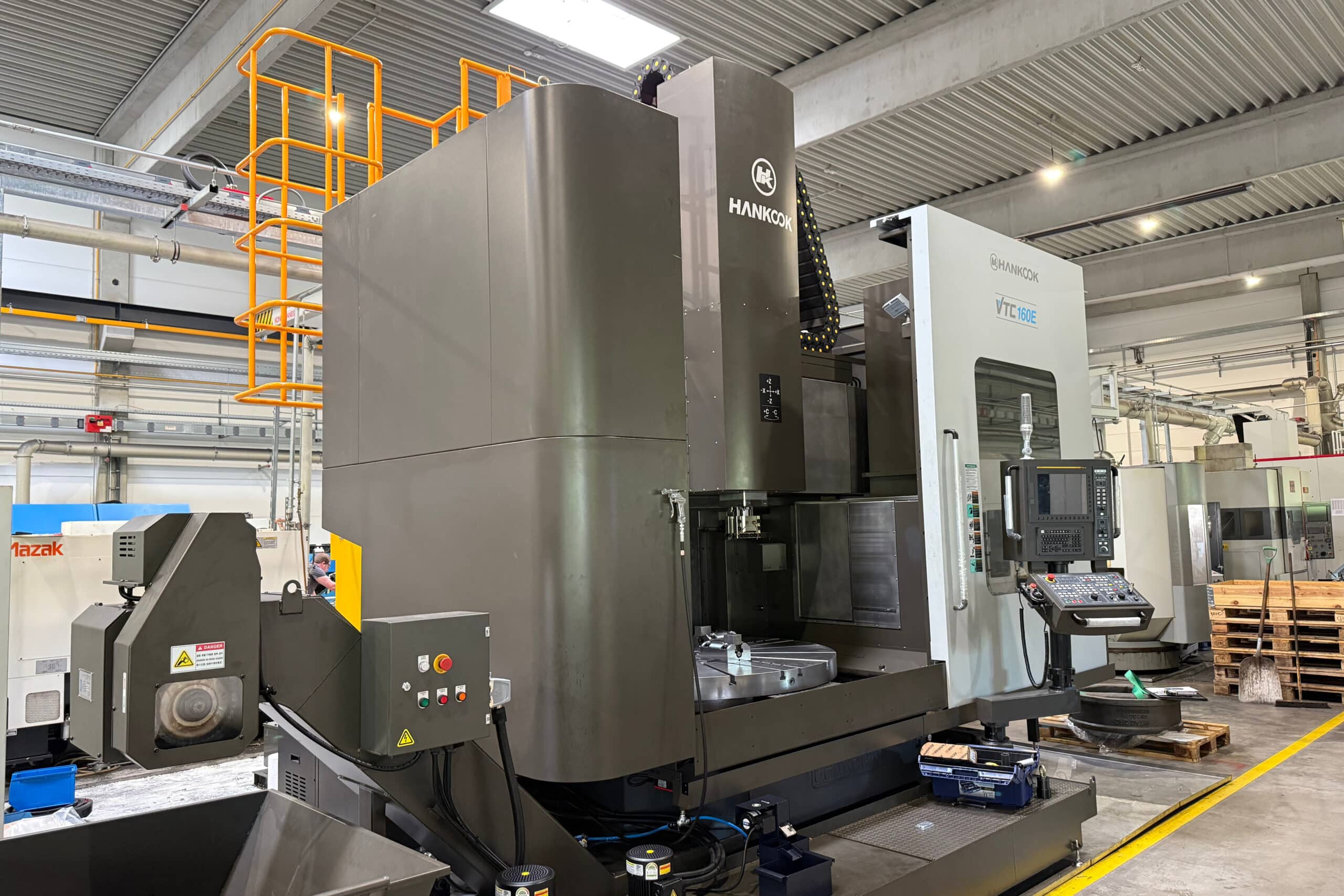 Eén partner voor een veelzijdig, kwalitatief machineaanbod en een ijzersterke service 1