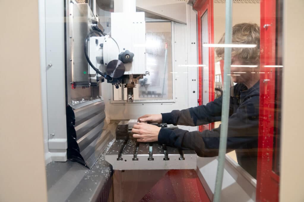 Drie hybride frees-boormachines laten studenten ervaring opdoen 2