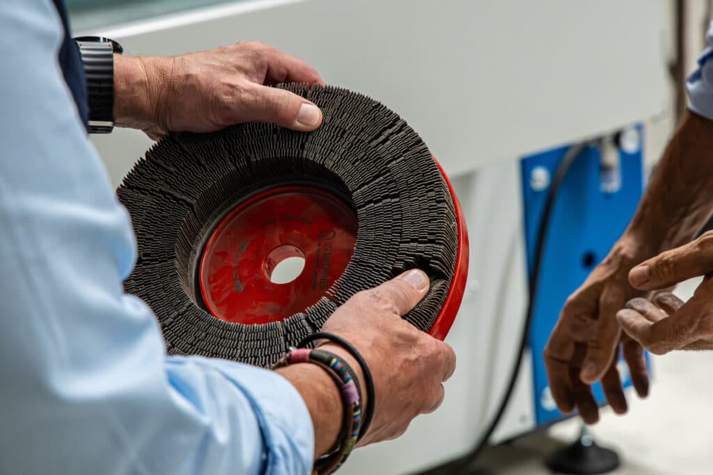 Showroom toont waar elke ontbraammachine in uitblinkt 1