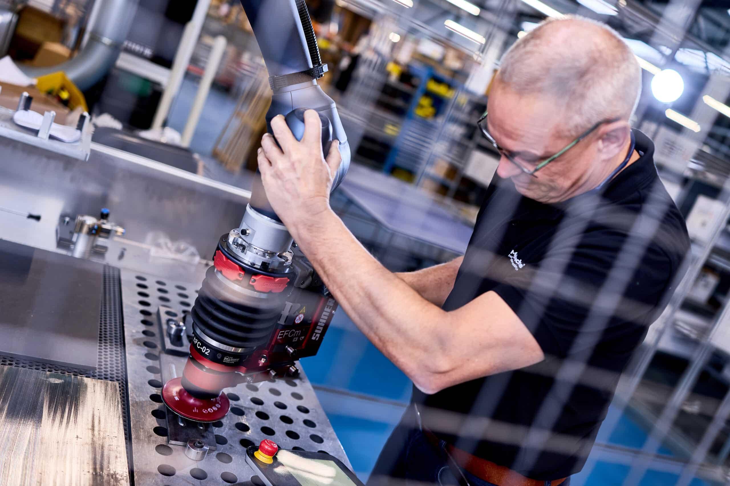Automatisering van schuurprocessen: constante kwaliteit met force compliance 1