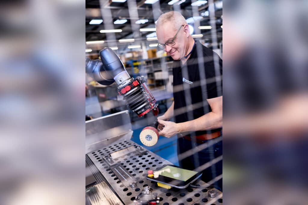 Automatisering van schuurprocessen: constante kwaliteit met force compliance 3